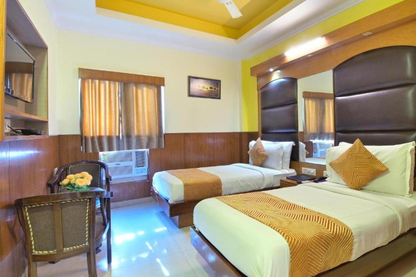 Hotel Castle Blue New Delhi Near Igi Airport Zewnętrze zdjęcie